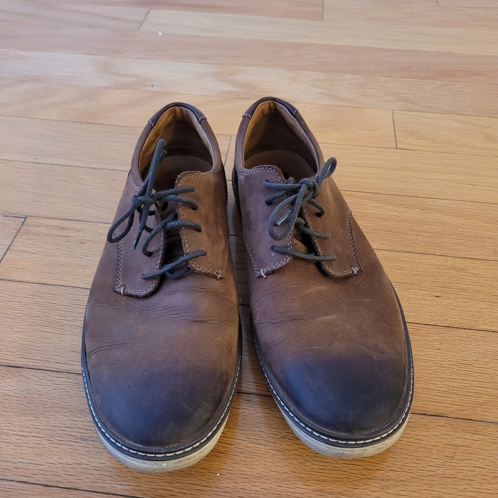 Sz 11 Johnston & Murphy Brown Leather Sneaker